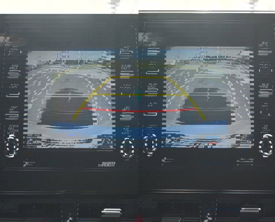 Used 2024 Toyota Camry SE image 6