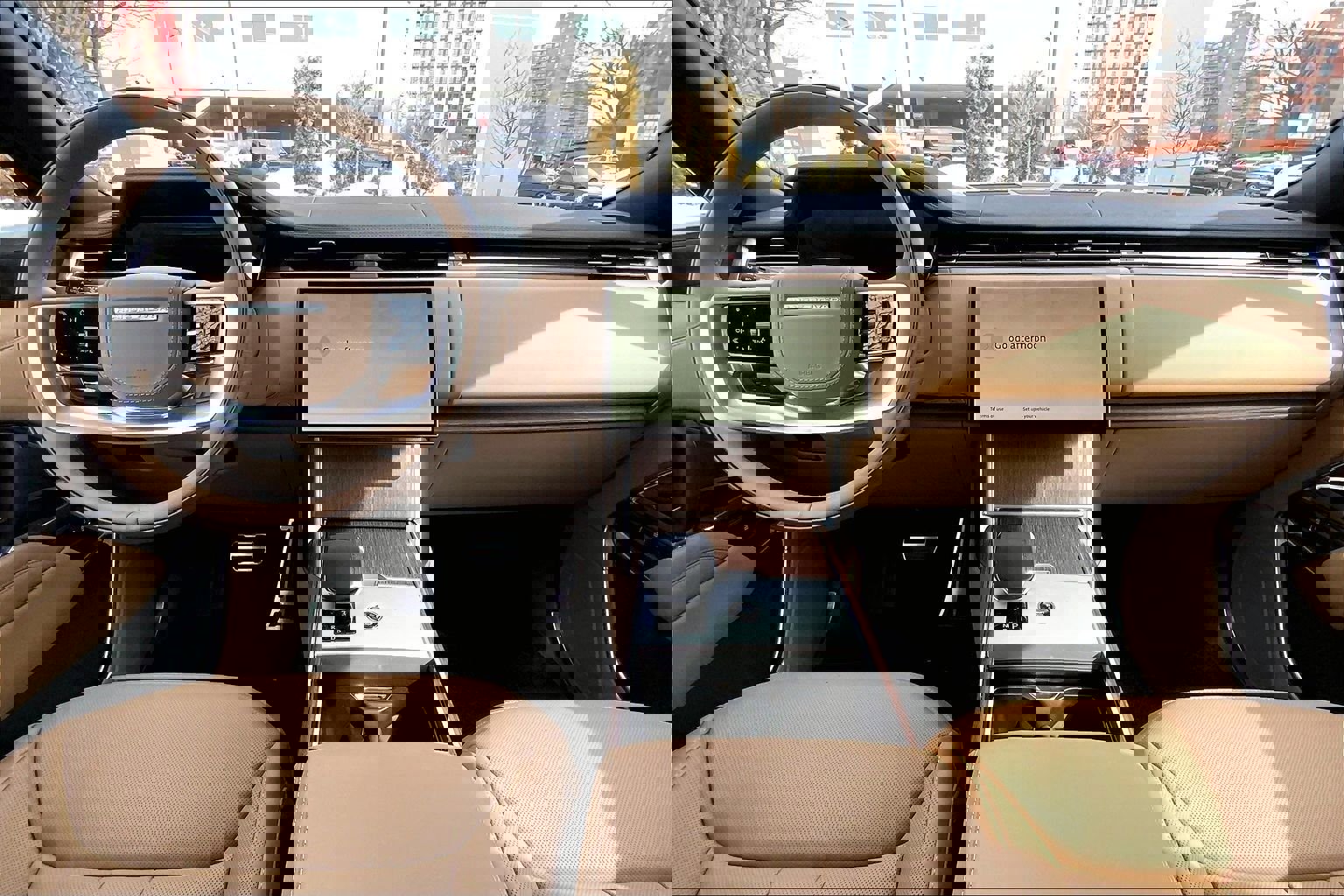 New 2026 Land Rover Range Rover SE image 5