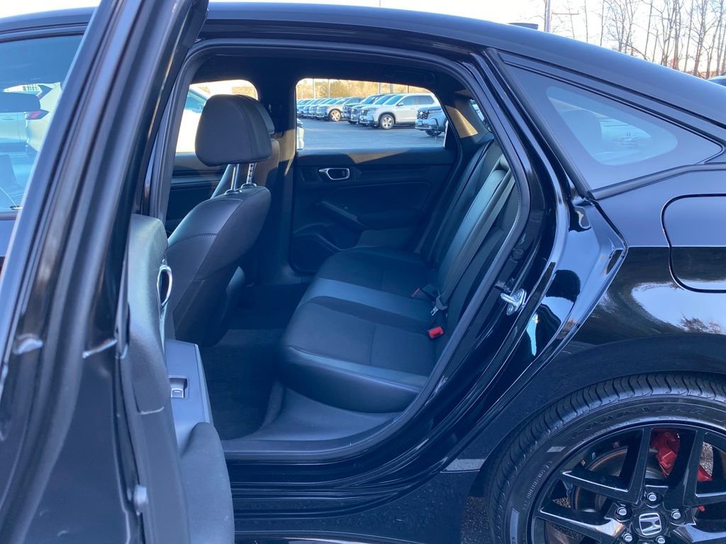 Used 2025 Honda Civic Sport image 14