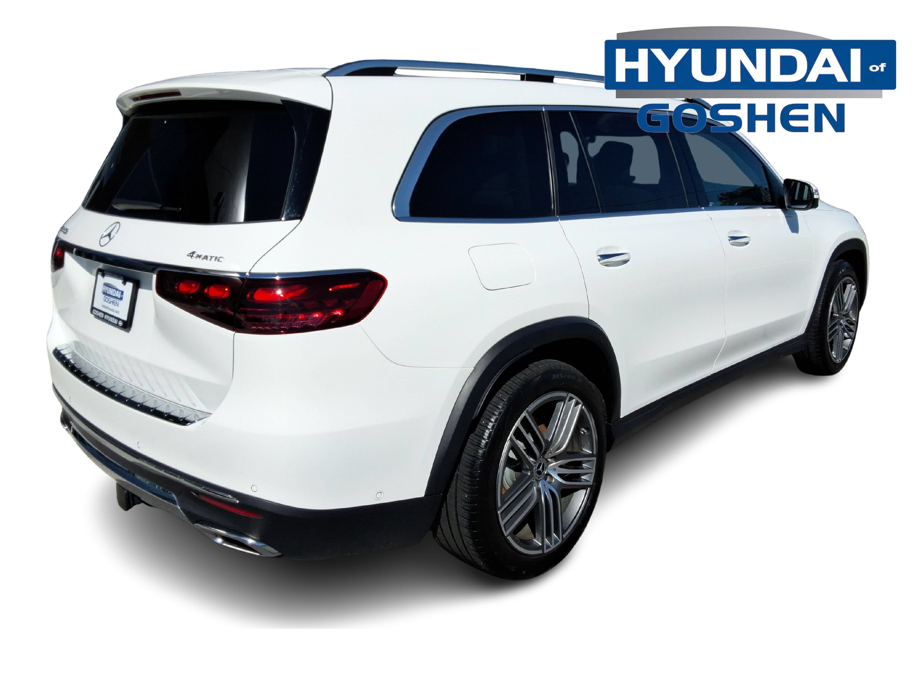 Used 2024 Mercedes-Benz GLS 450 4MATIC image 9