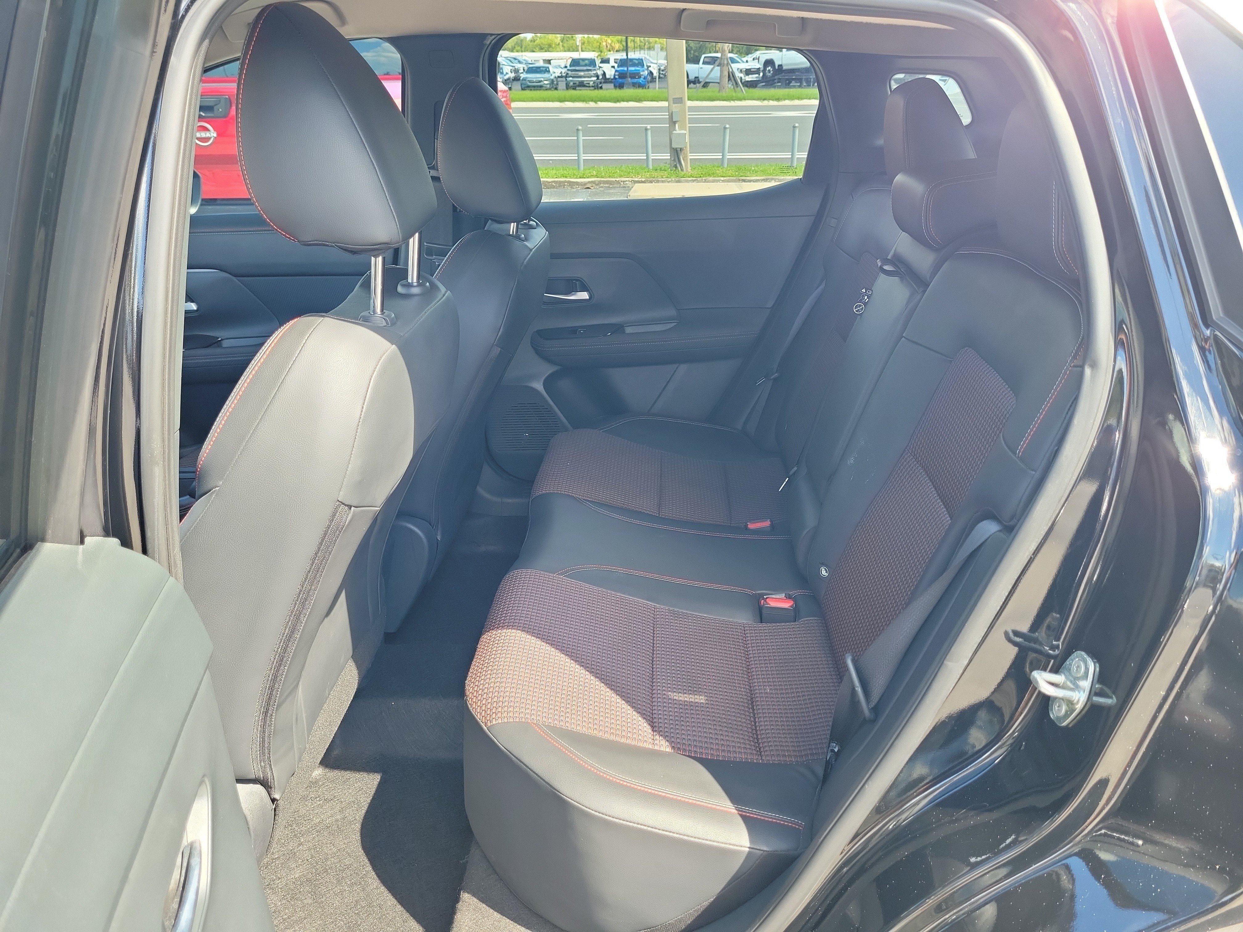 Certified 2025 Nissan Kicks SR AWD/4WD image 13