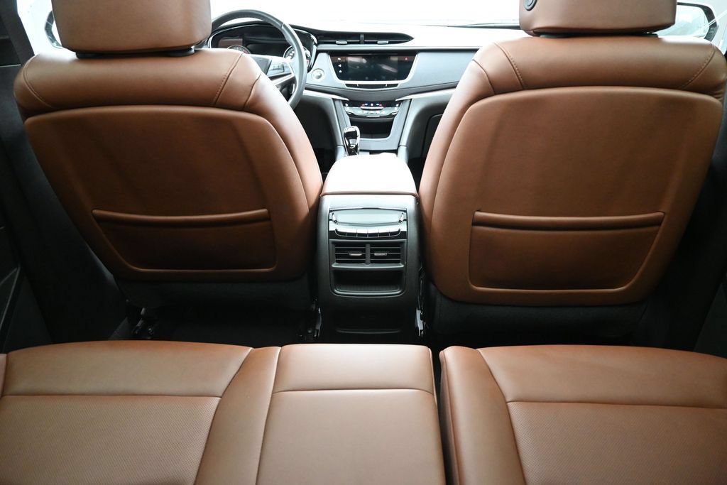 Used 2023 Cadillac XT5 Sportv w/ Technology Package AWD/4WD image 28