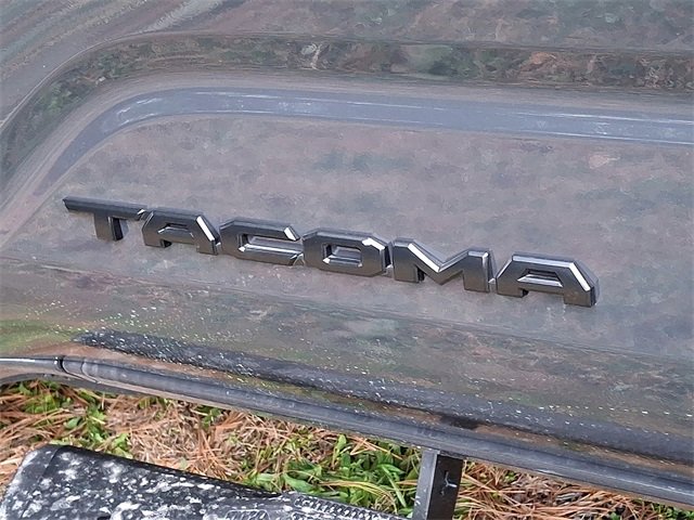 New 2025 Toyota Tacoma TRD Off-Road image 11