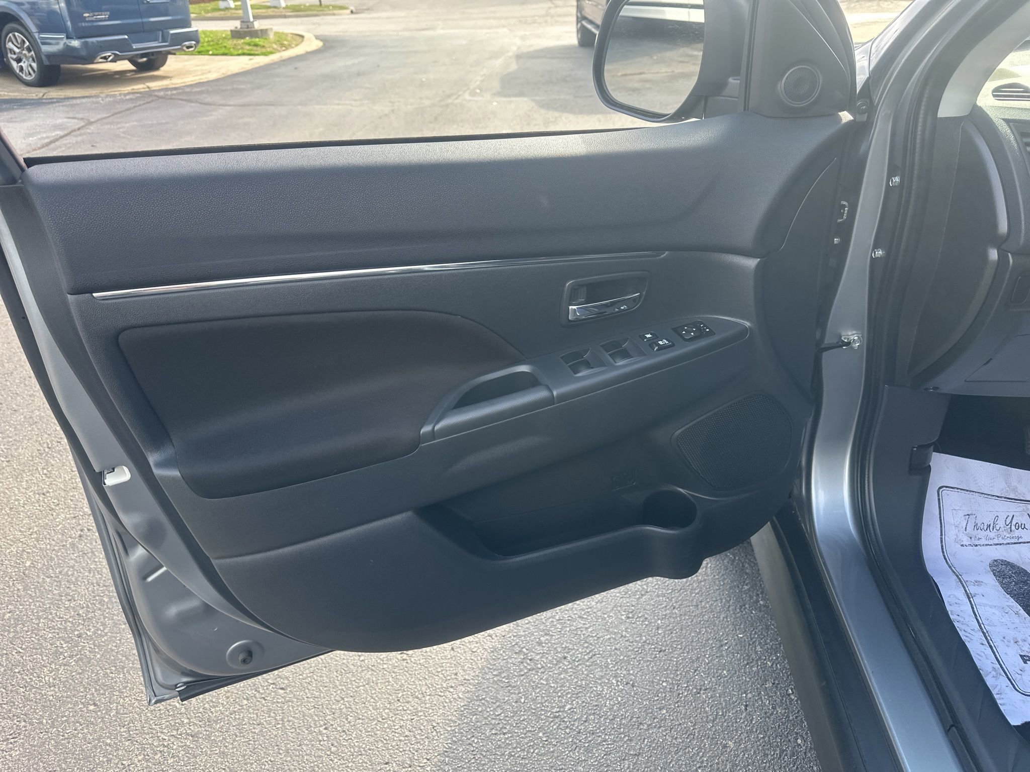 Used 2024 Mitsubishi Outlander Sport ES image 17