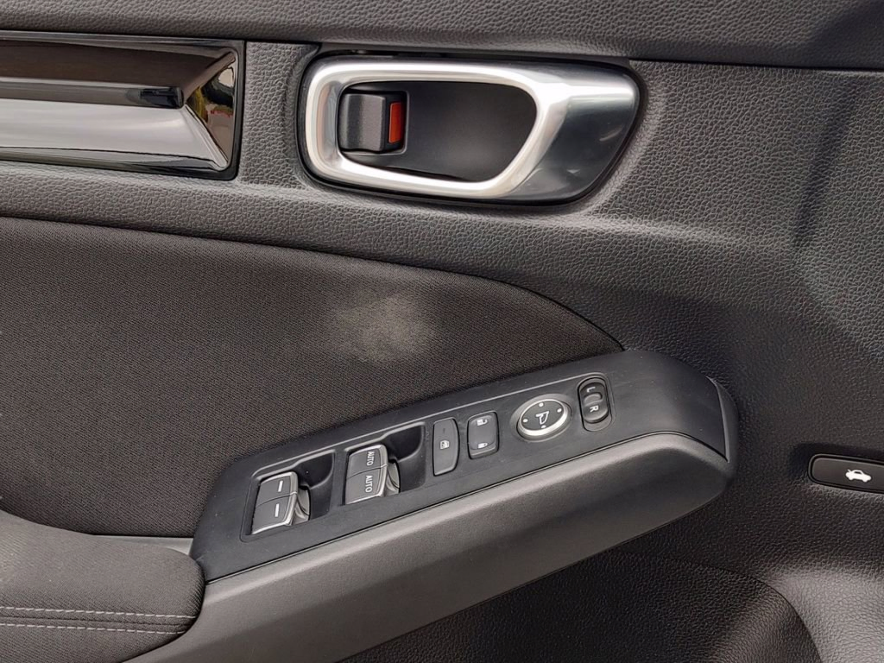 Used 2025 Honda Civic Sport image 24