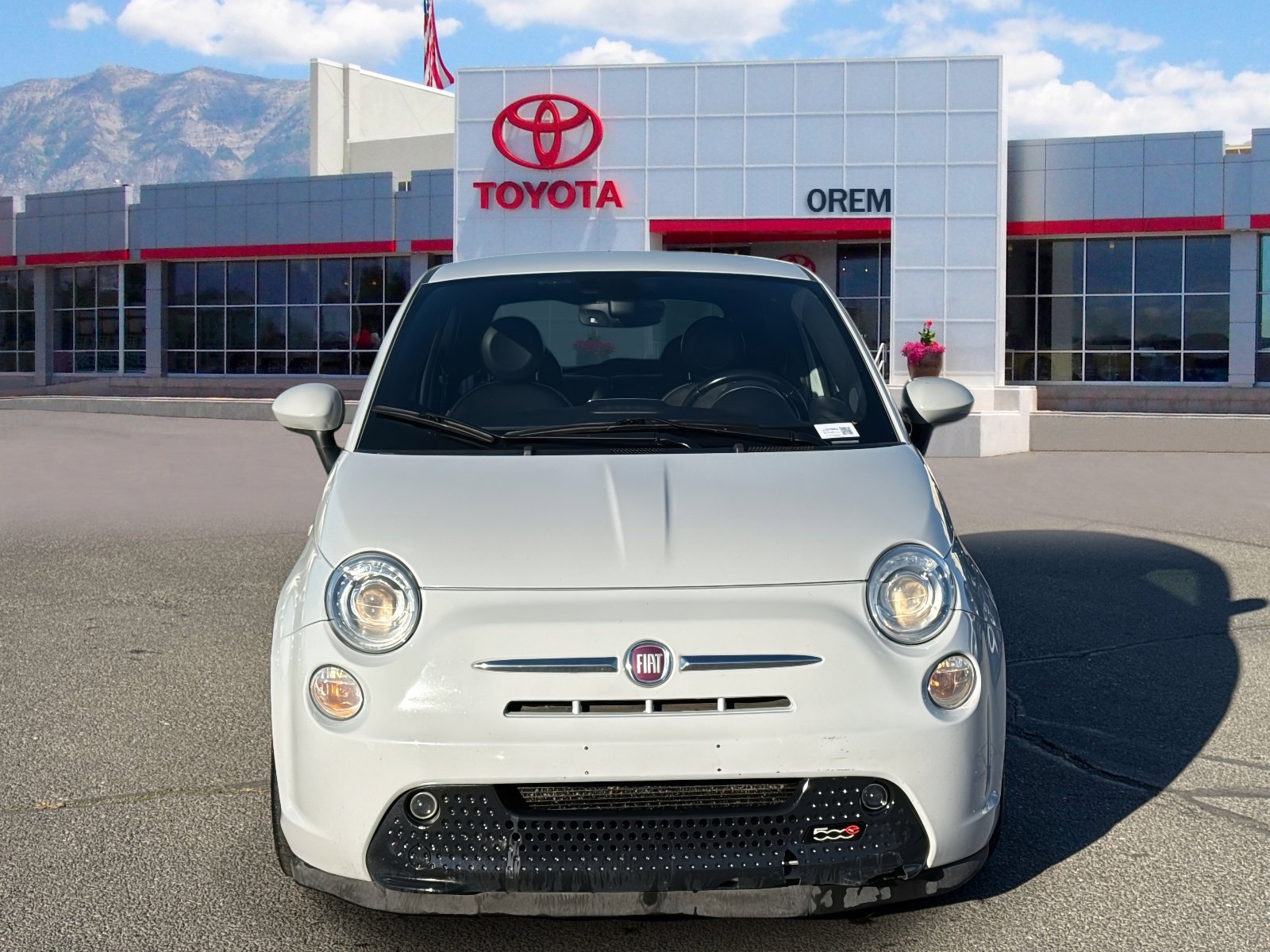 Used 2017 FIAT 500 e image 2