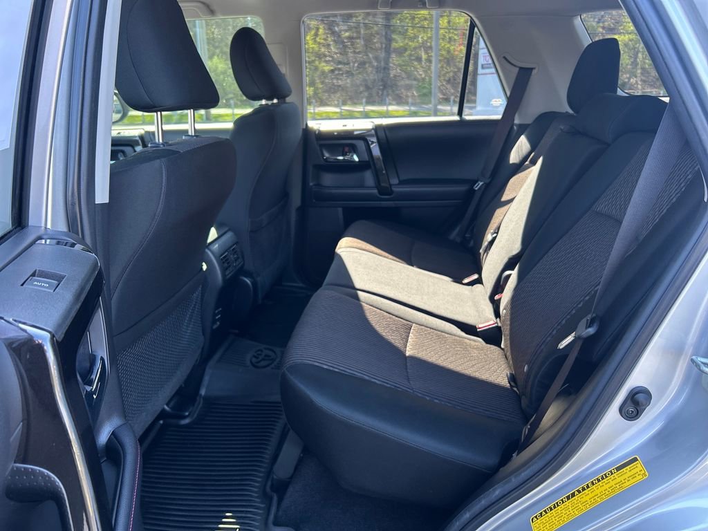 Used 2019 Toyota 4Runner TRD Off-Road AWD/4WD image 28