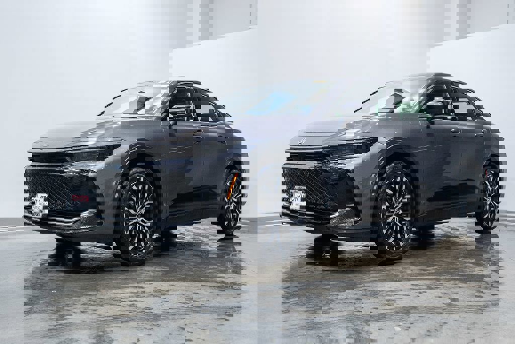 Certified 2024 Toyota Crown Limited AWD/4WD image 3