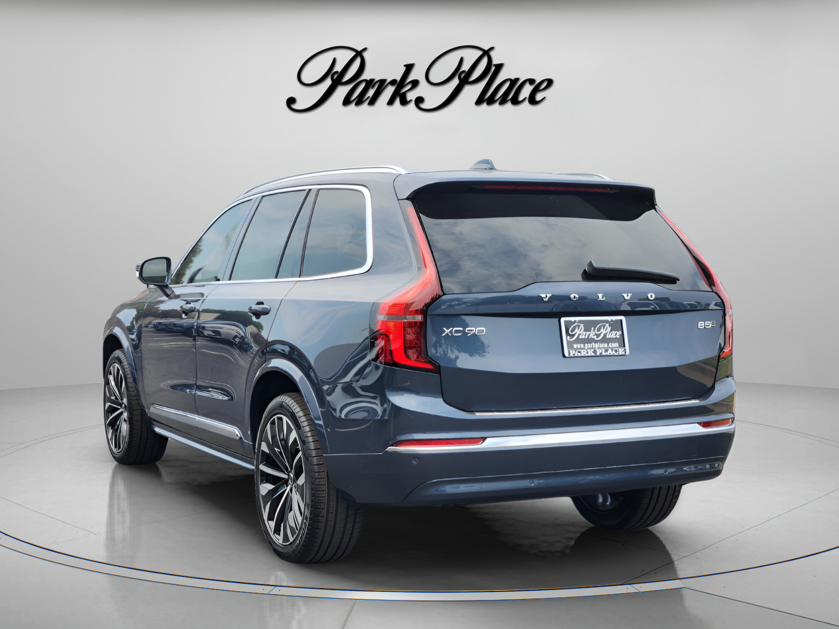 Used 2026 Volvo XC90 B5 Ultra w/ Protection Package Premier AWD/4WD image 3