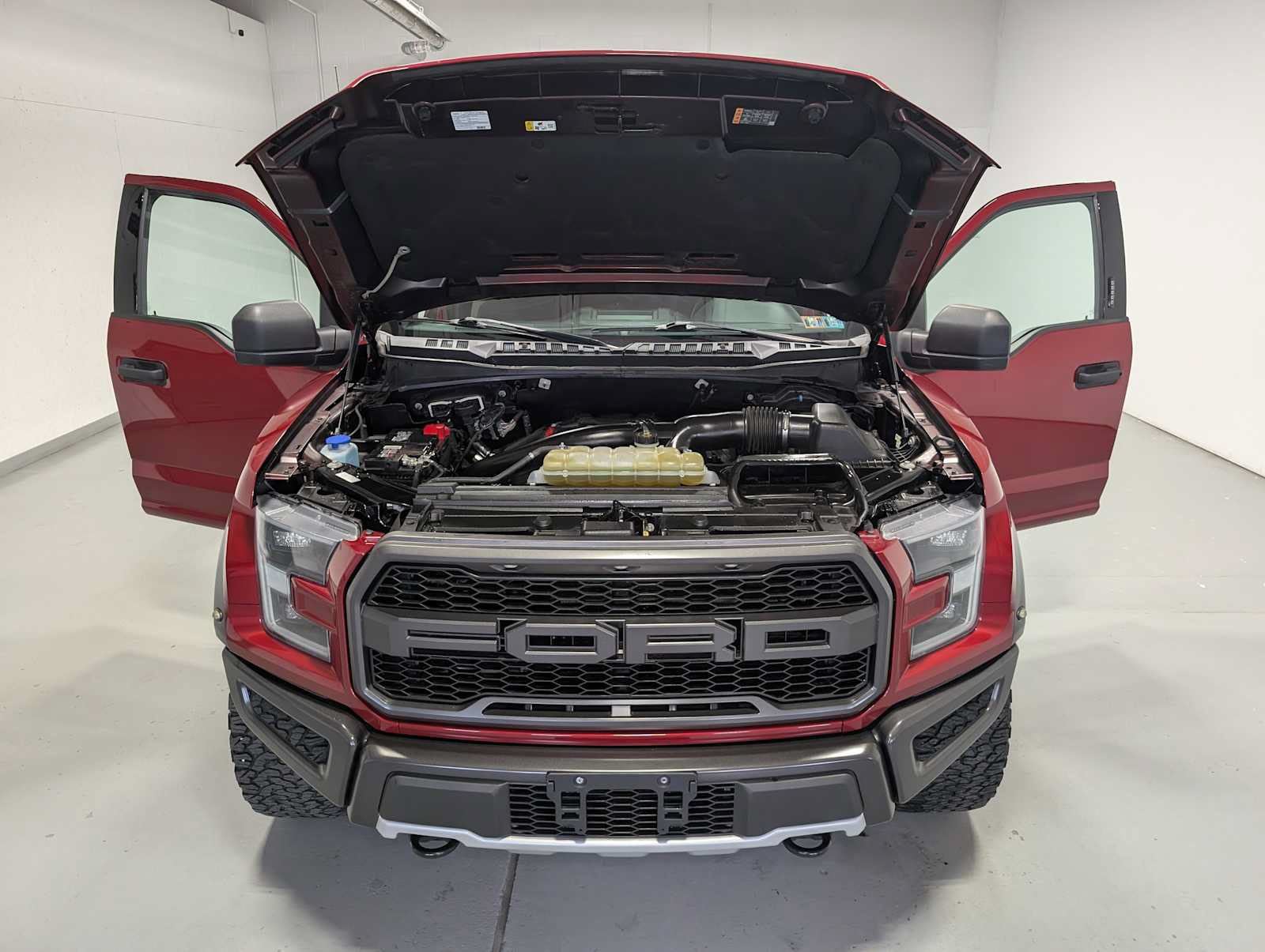 Used 2019 Ford F150 Raptor AWD/4WD image 14