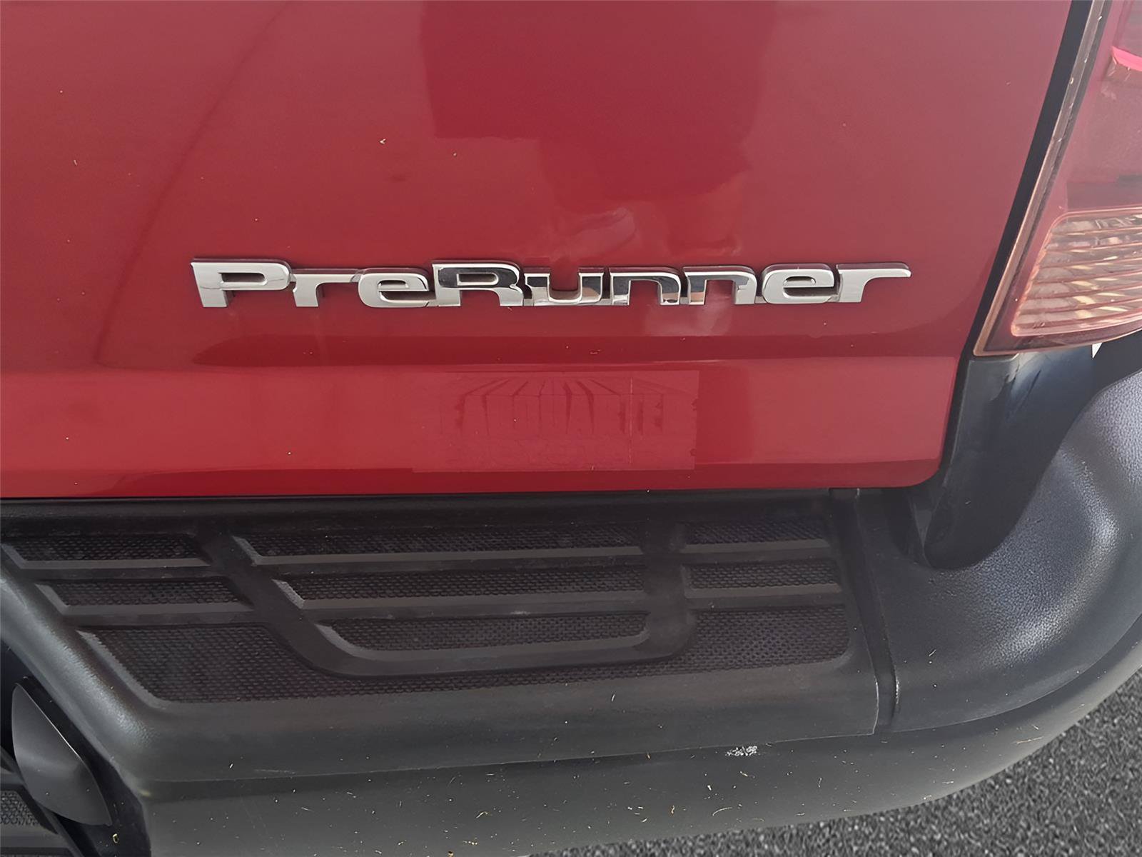 Used 2015 Toyota Tacoma PreRunner w/ Convenience Package RWD image 9