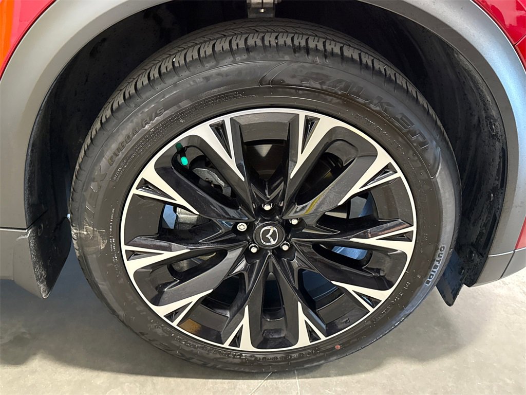 Certified 2024 MAZDA CX-90 Plug-In Hybrid w/ Premium Pkg image 18