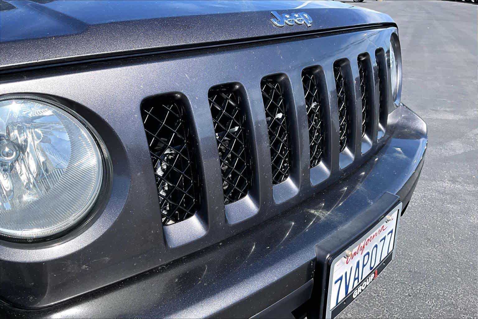 Used 2016 Jeep Patriot Sport FWD image 29