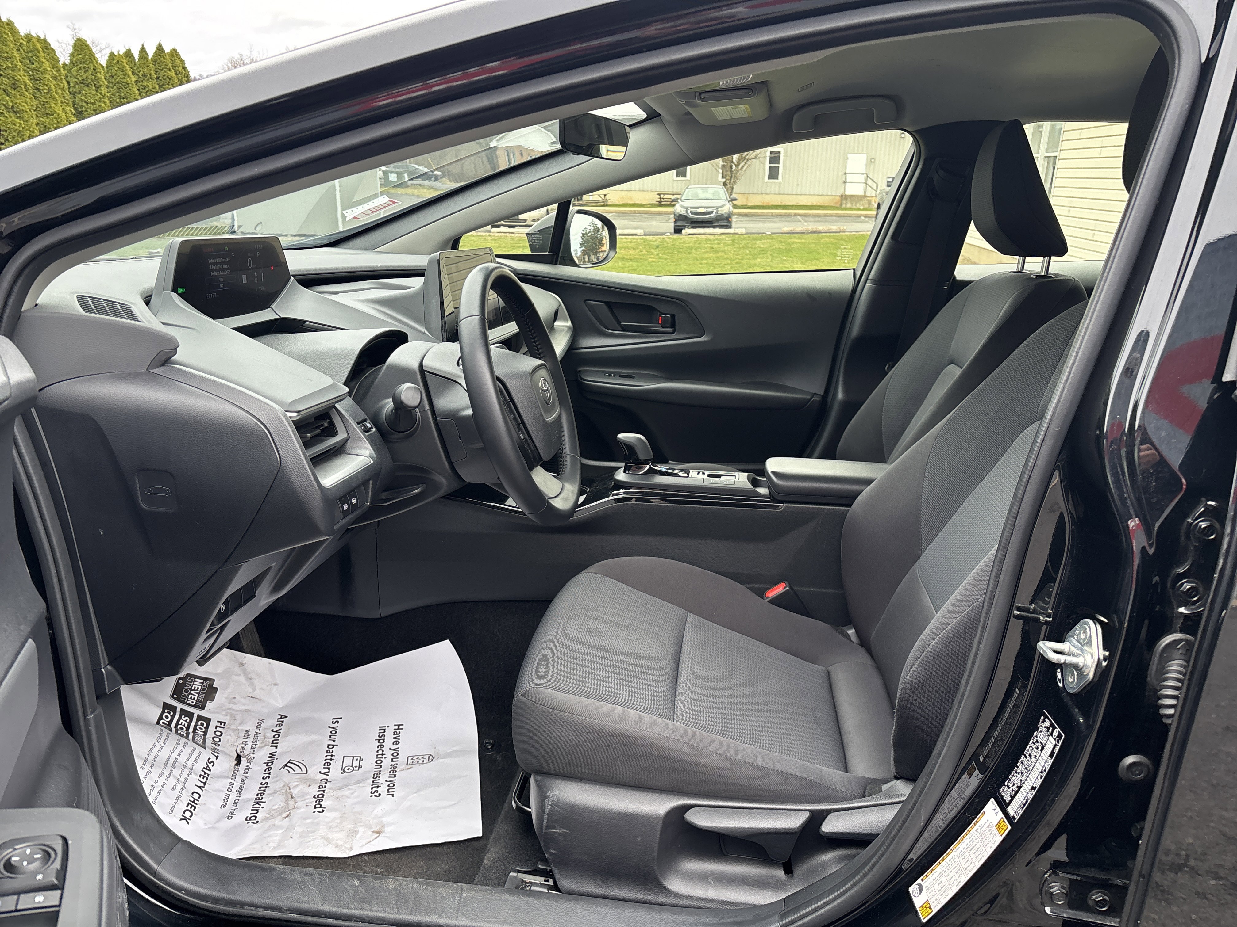 Used 2024 Toyota Prius LE image 13