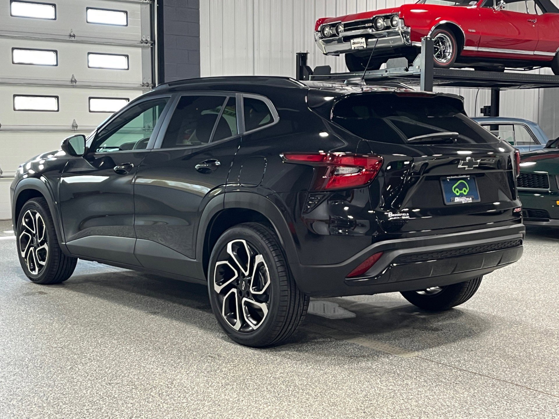 Certified 2024 Chevrolet Trax RS w/ Sunroof Package FWD image 3