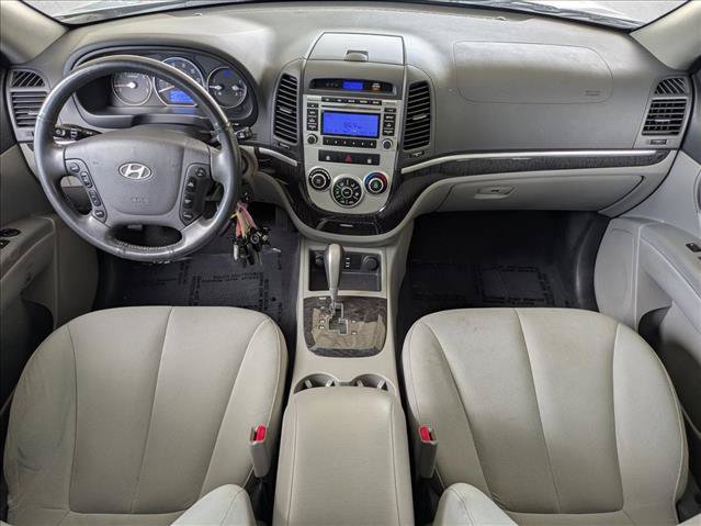 Used 2009 Hyundai Santa Fe SE FWD image 16