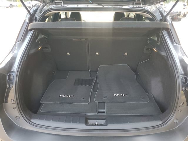 Certified 2025 Nissan Kicks SR image 8