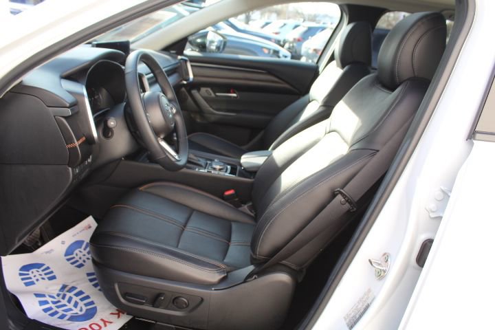 Certified 2025 MAZDA CX-50 AWD 2.5 Hybrid w/ Premium Pkg image 30