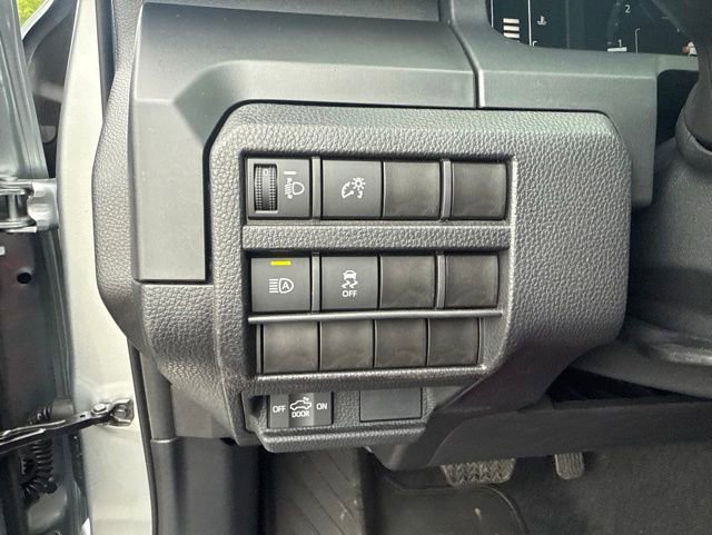 Used 2025 Toyota Tacoma SR w/ Towing Package RWD image 22