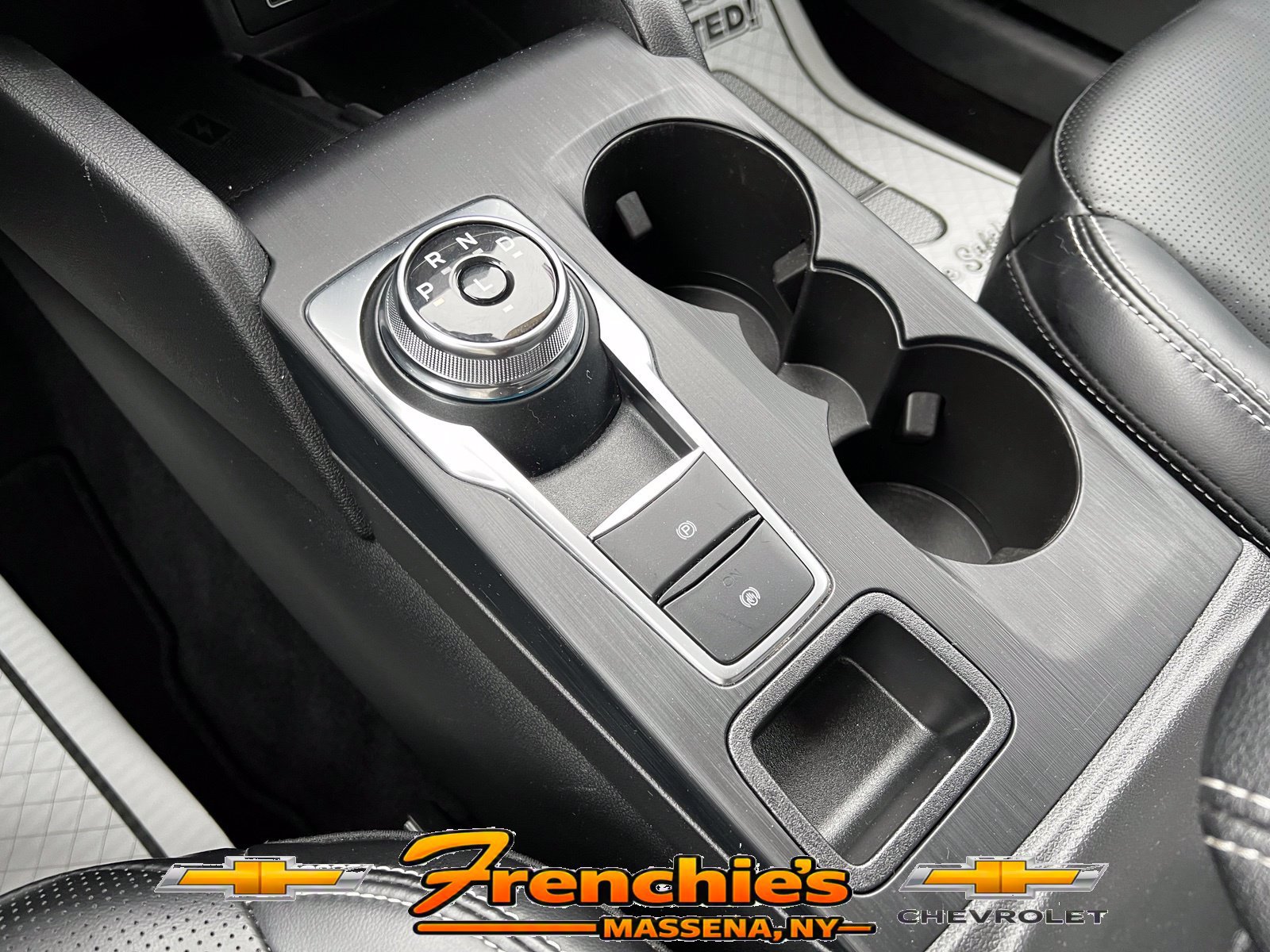 Used 2025 Ford Escape Platinum AWD/4WD image 19