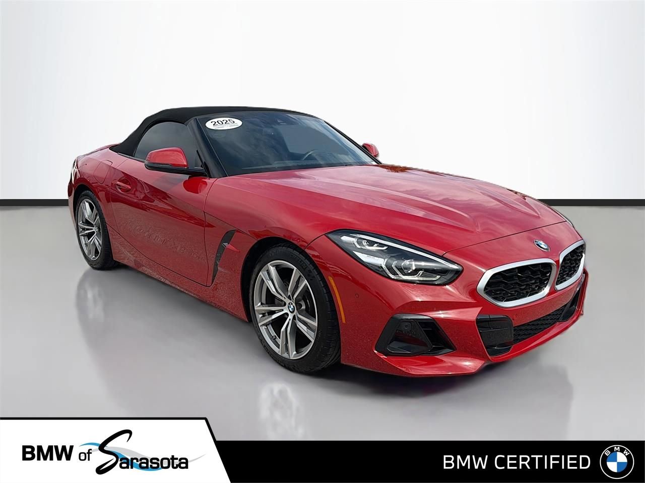 Certified 2025 BMW Z4 sDrive30i image 1