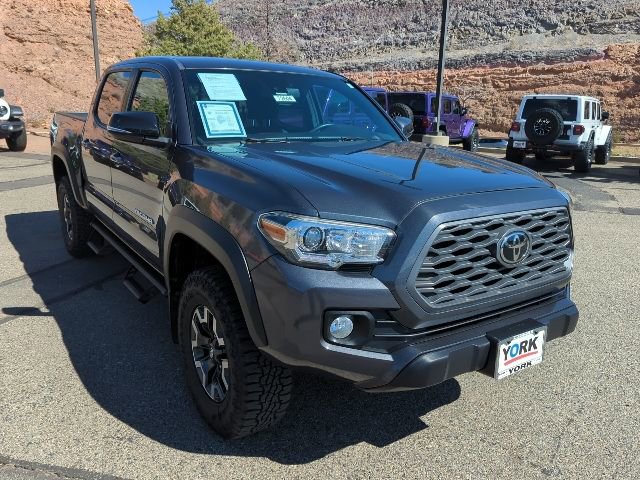 Used 2020 Toyota Tacoma TRD Off-Road image 3