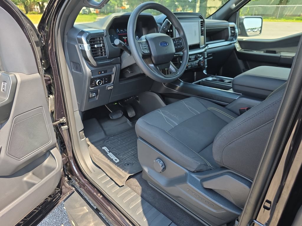 Used 2025 Ford F150 STX w/ Equipment Group 200A RWD image 10
