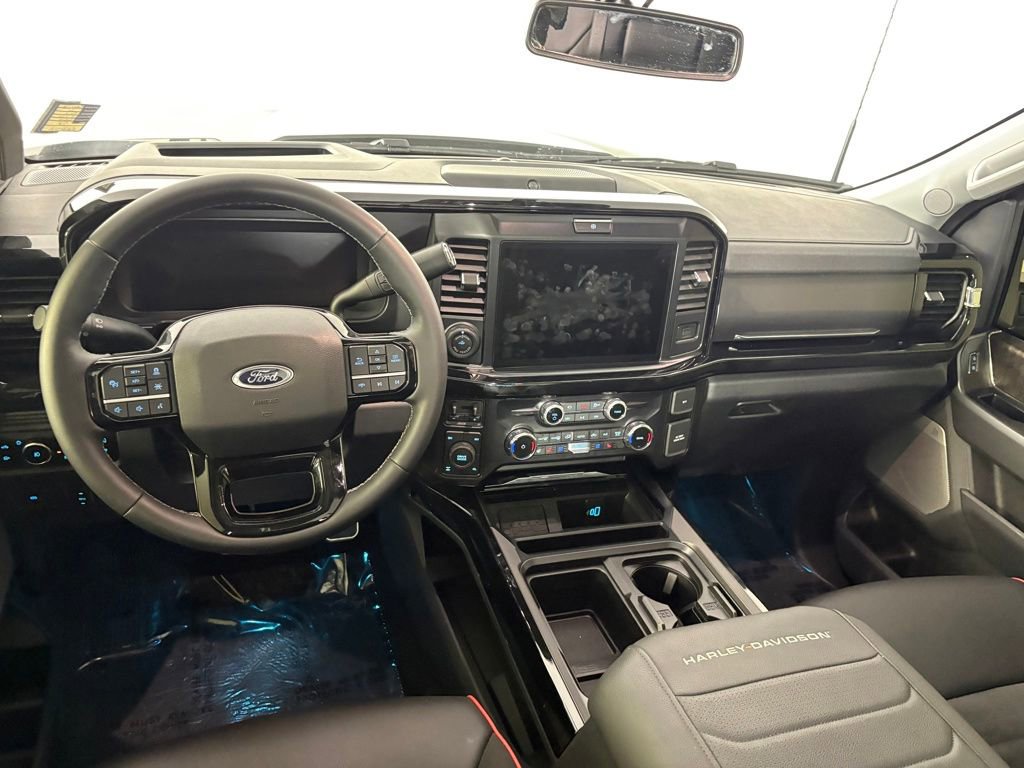 Used 2026 Ford F250 Lariat w/ Black Appearance Package image 26