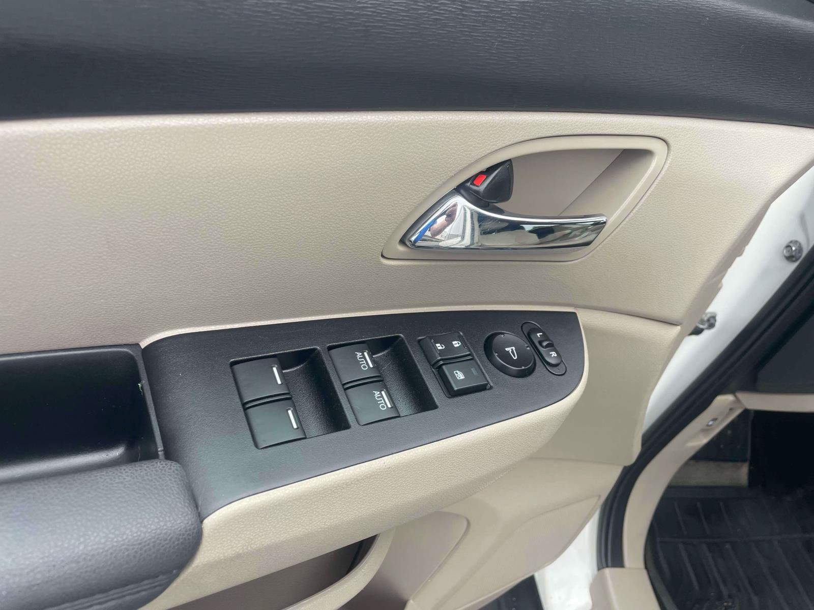 Used 2017 Honda Odyssey SE image 11