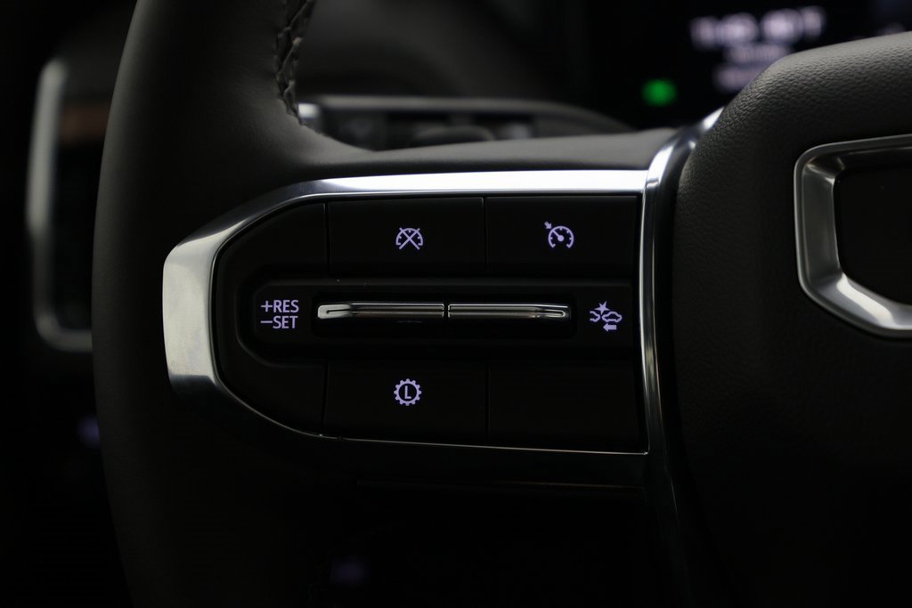 Used 2026 GMC Yukon Denali w/ Sun & Power Step Package image 22