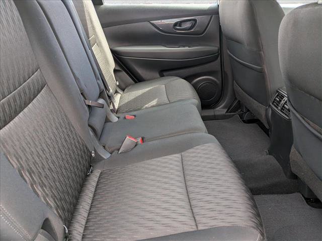 Used 2019 Nissan Rogue S image 20