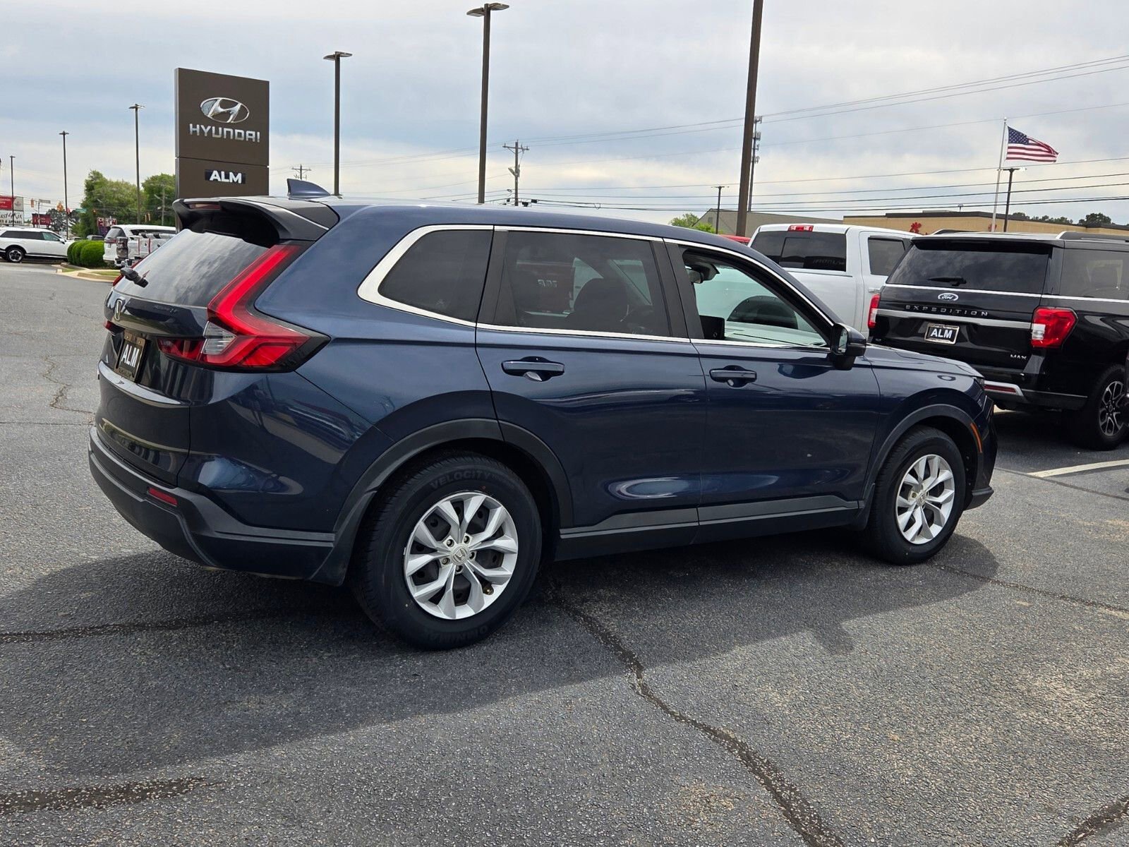 Used 2024 Honda CR-V LX image 13