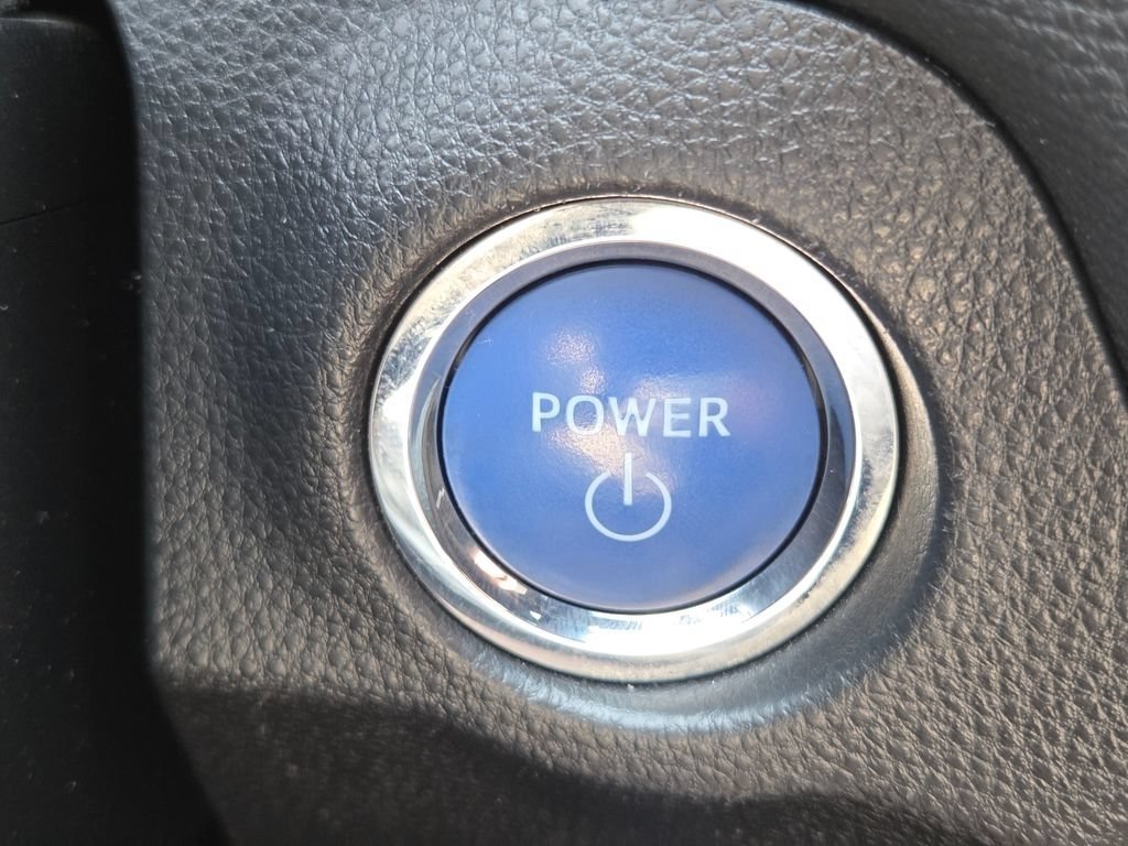 Used 2019 Toyota RAV4 XSE w/ Carpet Mat Package AWD/4WD image 38
