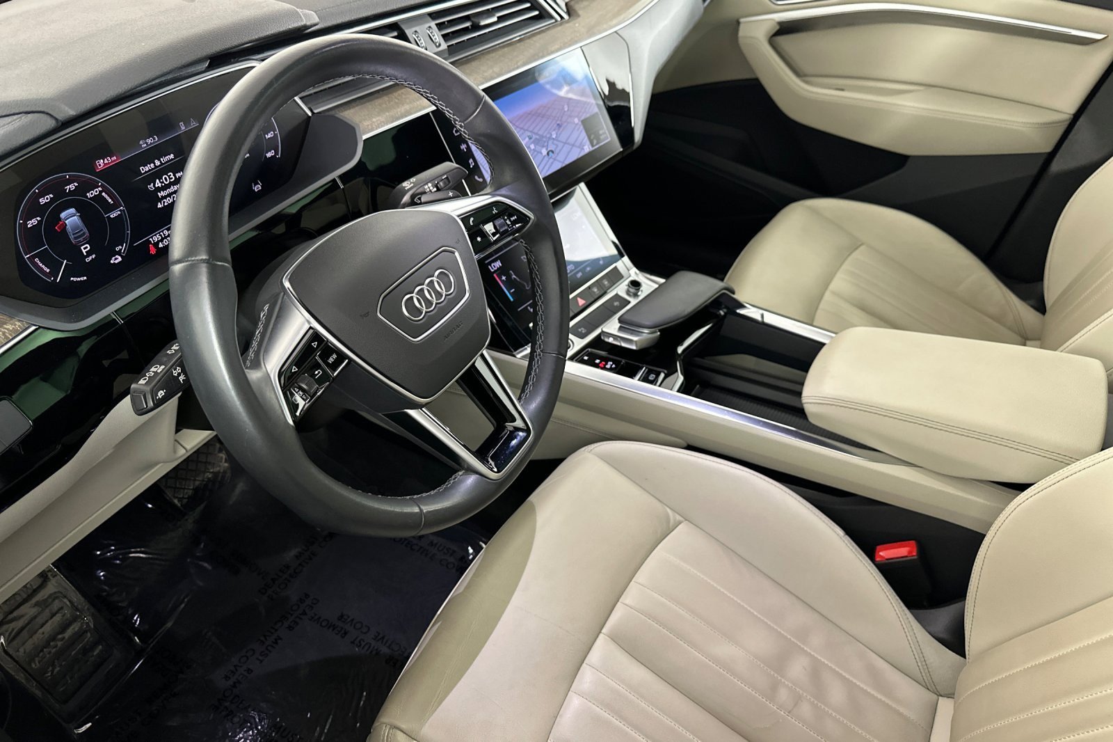 Certified 2023 Audi e-tron Premium w/ Convenience Plus Package AWD/4WD image 9