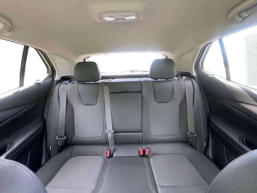 Used 2023 Buick Encore GX Select w/ Sport Touring Package AWD/4WD image 29