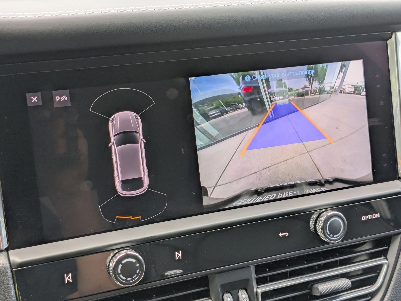 Certified 2026 Porsche Macan AWD/4WD image 19