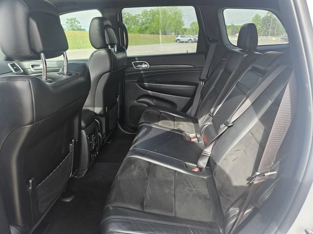 Used 2020 Jeep Grand Cherokee Altitude AWD/4WD image 25