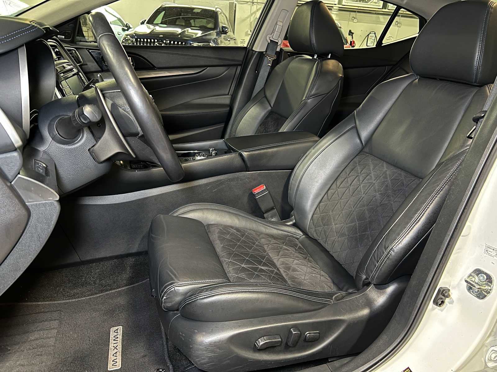 Used 2017 Nissan Maxima SR w/ Midnight Edition image 20
