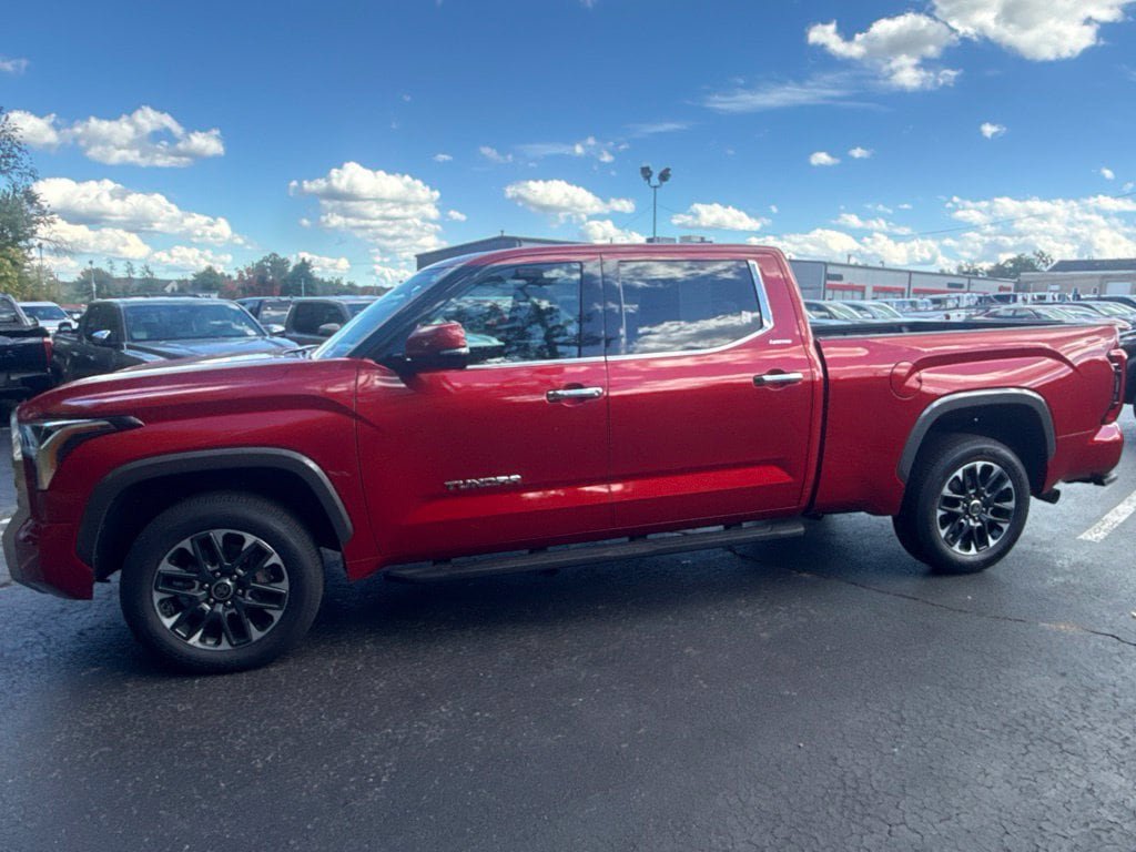 Used 2023 Toyota Tundra Limited w/ Power Package AWD/4WD image 3