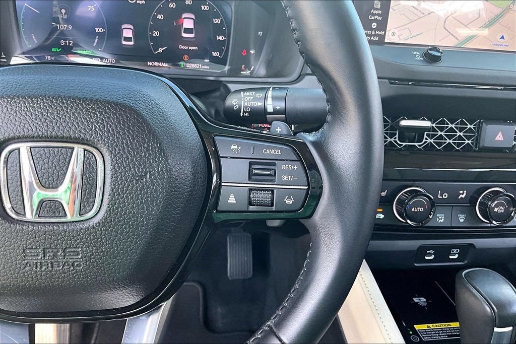 Used 2023 Honda Accord Touring image 12