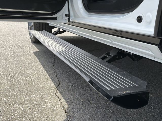 New 2026 Jeep Grand Wagoneer Limited w/ Premium Group II AWD/4WD image 18