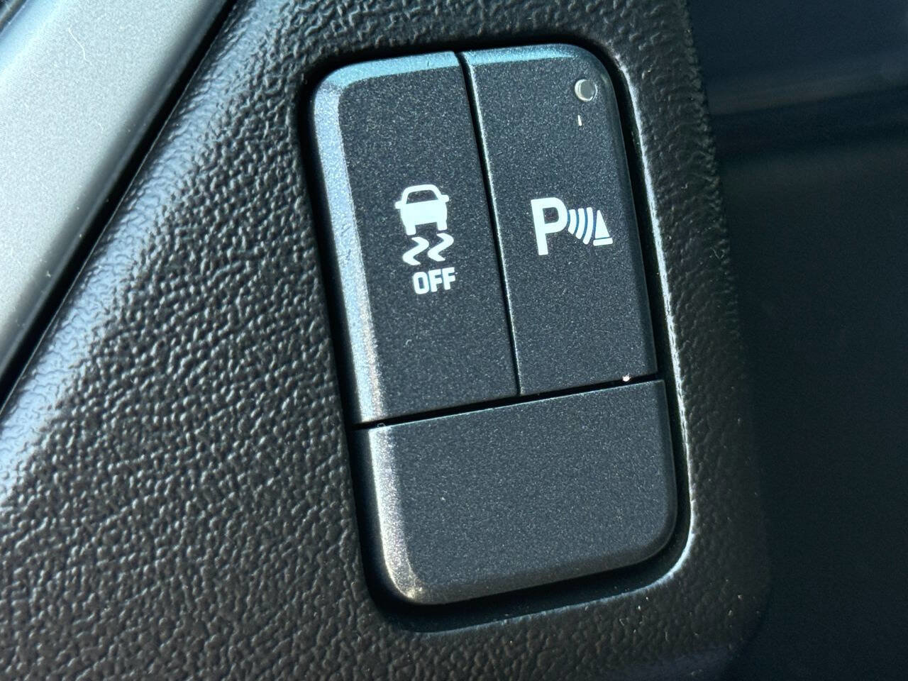 Used 2017 Chevrolet Tahoe LS AWD/4WD image 17