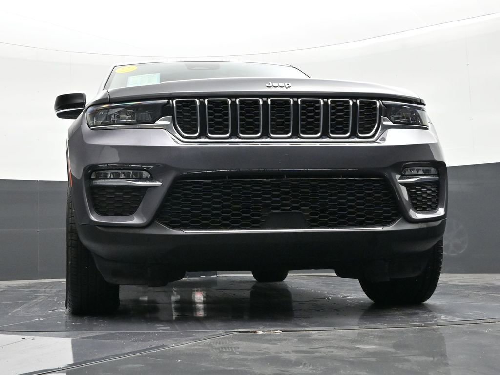 Used 2022 Jeep Grand Cherokee Limited image 28