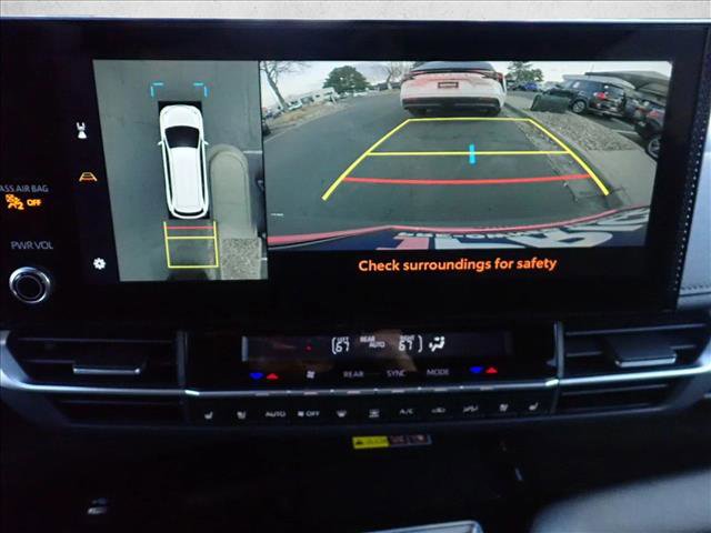 Used 2025 Toyota Sienna Platinum image 20