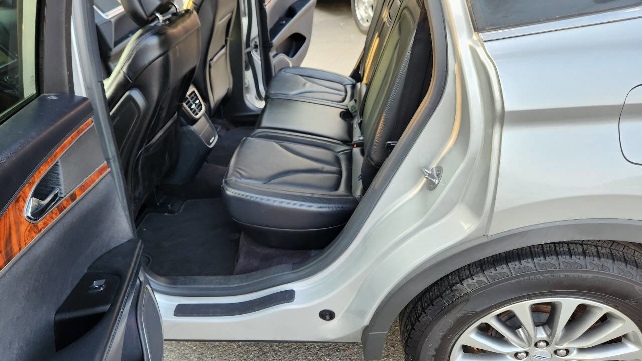 Used 2016 Lincoln MKX Select w/ Select Plus Package image 29