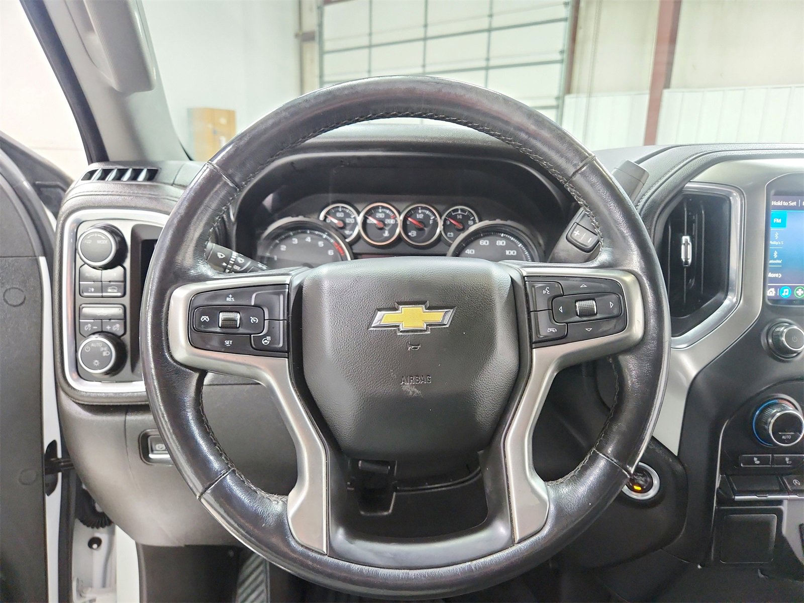 Used 2021 Chevrolet Silverado 1500 LT image 22
