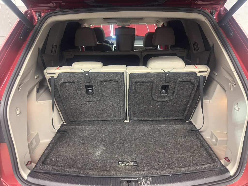 Used 2018 Volkswagen Atlas SEL AWD/4WD image 32