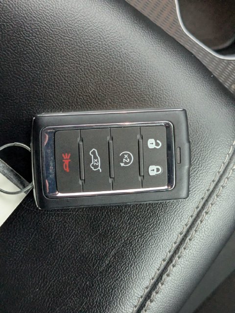 Used 2025 Jeep Grand Cherokee Laredo X RWD image 33