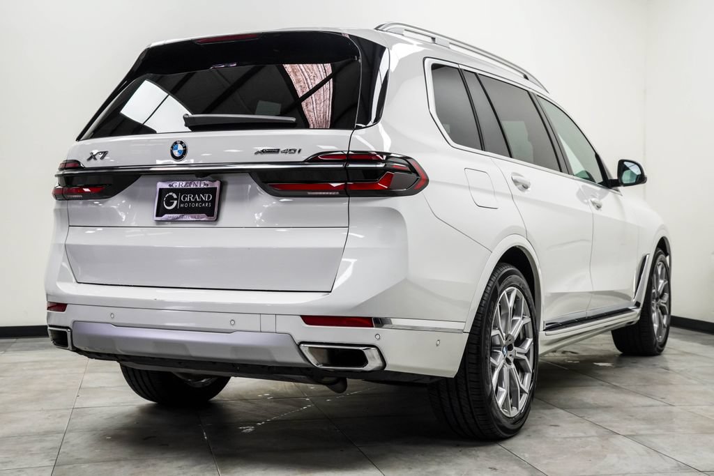 Used 2026 BMW X7 xDrive40i AWD/4WD image 13