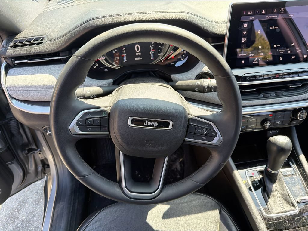 Certified 2023 Jeep Compass Latitude w/ Sun and Sound Group AWD/4WD image 11